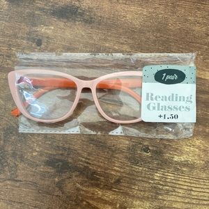 Women’s reading glasses
